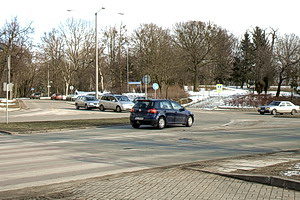 Przesun pomnik i zbuduj podziemne parkingi