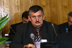 Janusz Hajdukowski na razie pozostanie radnym