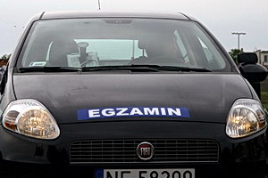 Samochd egzaminacyjny potrci chopca na przejciu 