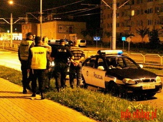 Wama si do sklepu, grozi policjantom, teraz posiedzi