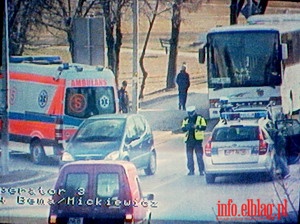 Kobieta potrcona na przejciu dla pieszych