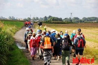 Wrd potrcanych pielgrzymw byo siedmioletnie dziecko