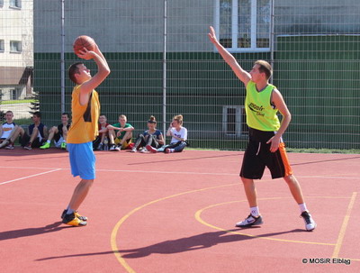 Turniej Trio Basket zakoczy Wakacje z MOSiR-em 2013