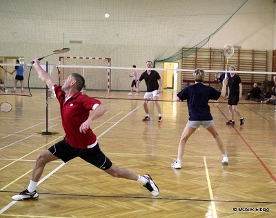 Rekreacyjn atrakcj badminton