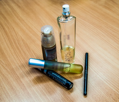 Przez Internet chcieli sprzeda leki i nieoryginalne perfumy. Teraz stan przed sdem