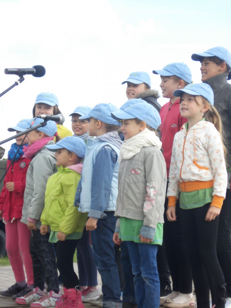 Muzyka i piew przez zabaw