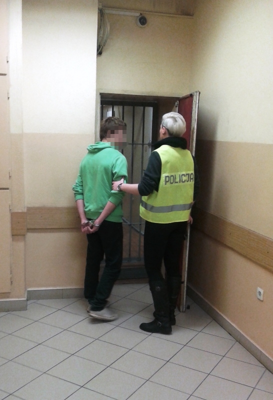Wyda pienidze, zgosi fikcyjny rozbj. Wszystko ze strachu przed matk  