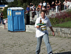 Ścigali się barmani