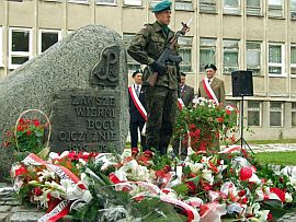 Oddali hod powstacom Warszawy (fotoreporta)