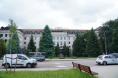 Kiedyś największy hotel w Elblągu. Co dalej z budynkiem przy Placu Słowiańskim?#8