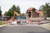 Trwa budowa mostu tymczasowego. Czy wszystko idzie zgodnie z planem?#6