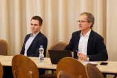 Dwie osoby na konsultacjach. Chodzi o strategię rozwoju Elbląga i okolicznych gmin#5