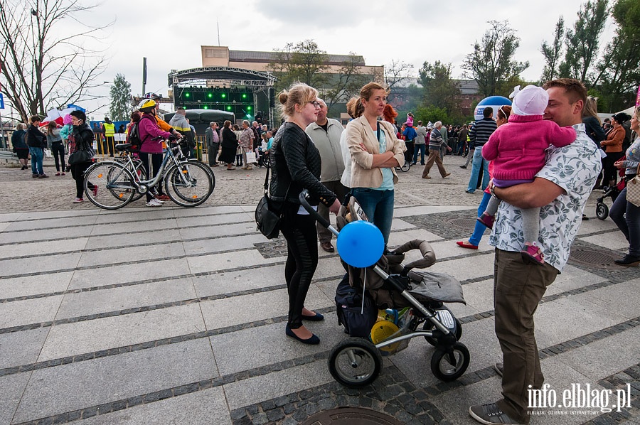 Rodzinny piknik na rocznic wejcia Polski do UE, fot. 1