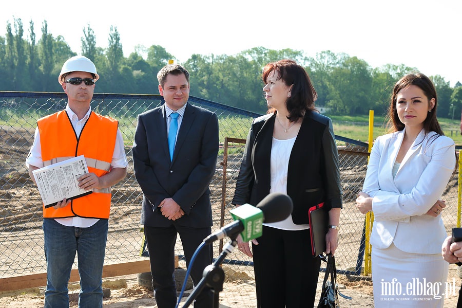 Budowa Centrum Rekreacji Wodnej w Elblgu - maj 2014r., fot. 4