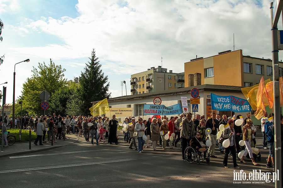 IV Marsz w obronie ycia i rodziny - Elblg 1.06.2014r., fot. 15