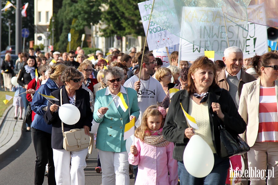 IV Marsz w obronie ycia i rodziny - Elblg 1.06.2014r., fot. 38