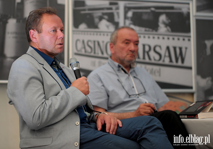Panel dyskusyjny i koncert Waglewski Fish Emade w ramach 11-Letnich Ogrodow-Polityki-2014, fot. 7