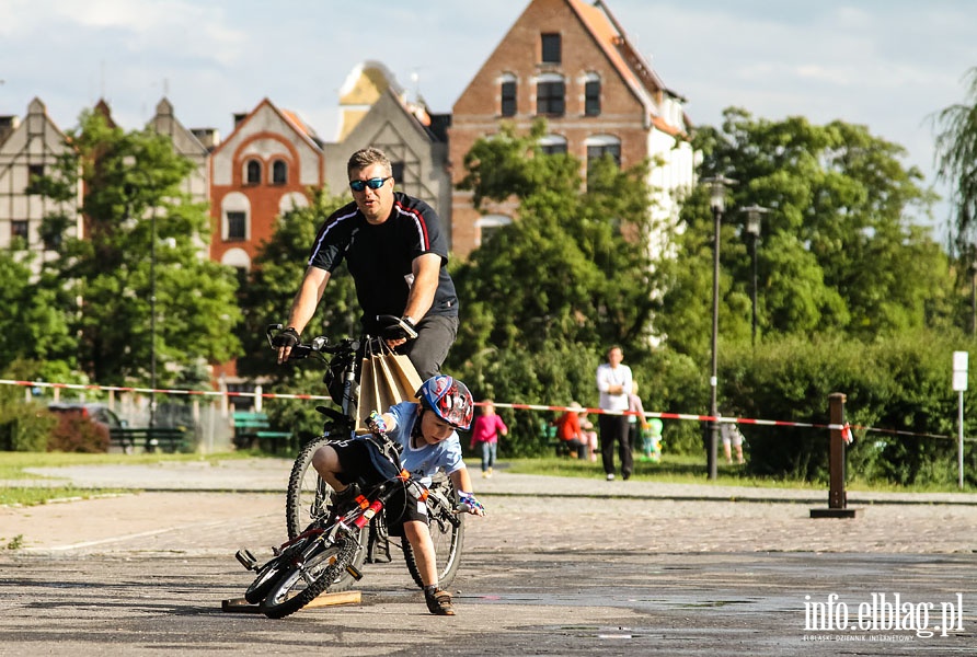 Festyn rowerowy w strugach deszczu, fot. 16