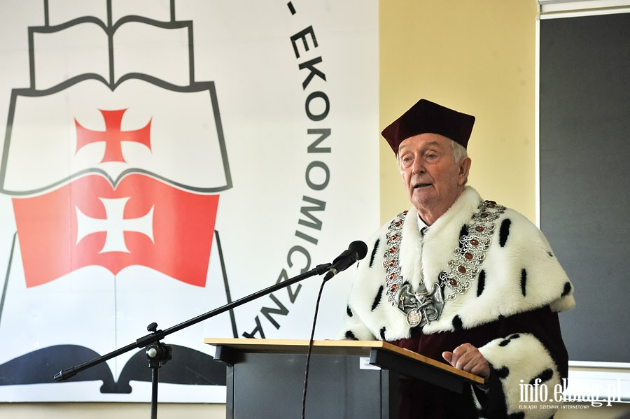 Rozpoczcie roku akademickiego w Elblskiej Uczelni Humanistyczno - Ekonomicznej. , fot. 9