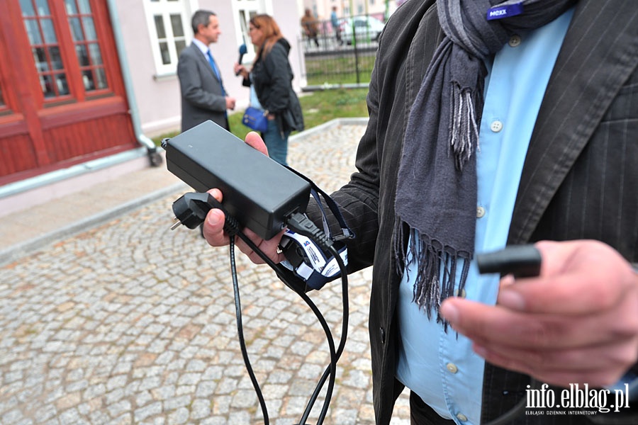 Przekazanie elektrycznego roweru do Biura Regionalnego Urzdu Marszakowskiego w Elblgu, fot. 2