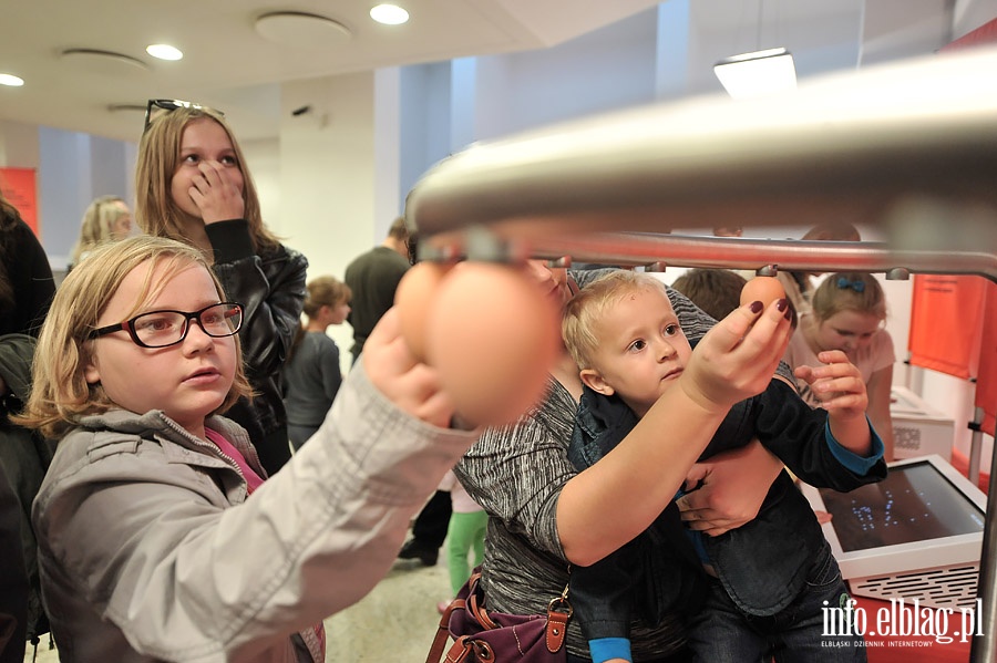 Pokaz chemicznych dowiadcze i wystawa Centrum Nauki Kopernik w EPT, fot. 56