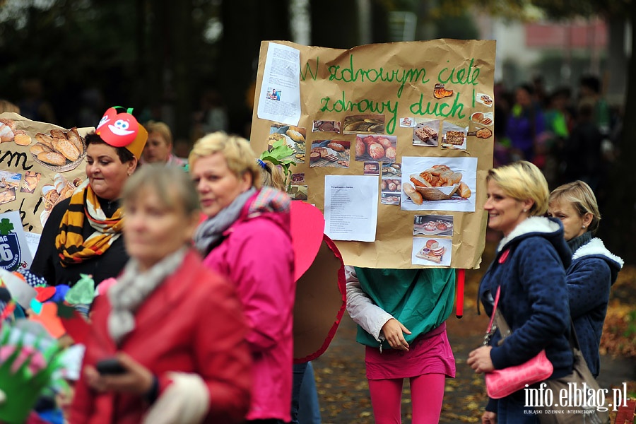 Manifestacja szkolna przeciw marnowaniu produktw spoywczych, fot. 2