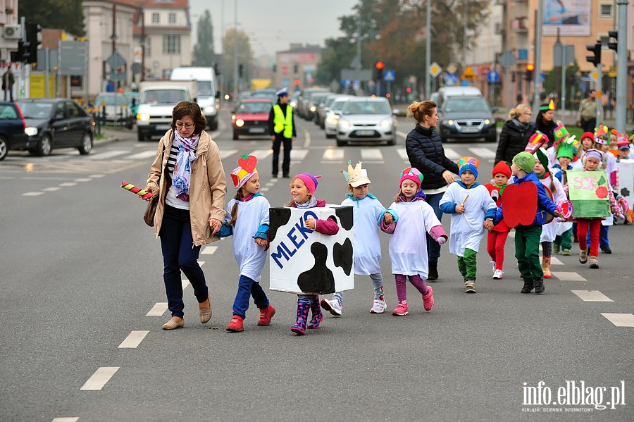 Manifestacja szkolna przeciw marnowaniu produktw spoywczych, fot. 38