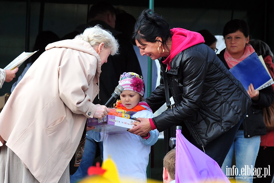 Manifestacja szkolna przeciw marnowaniu produktw spoywczych, fot. 72