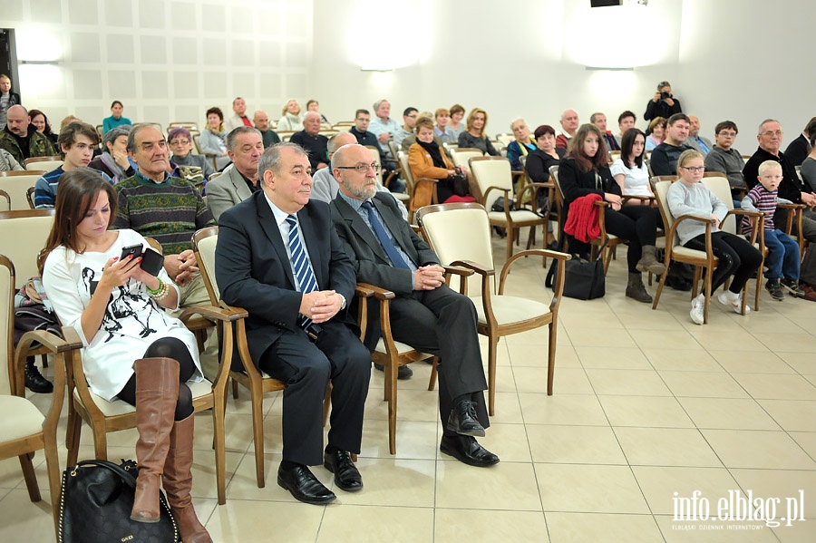 Nagrody, gratulacje - podsumowanie piętnastu wycieczek PTTK Elbląg., fot. 2