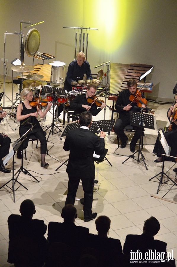 Koncert mistrza marimby, Radosława Szarka z EOK pod batutą Roberta Kabary, fot. 7
