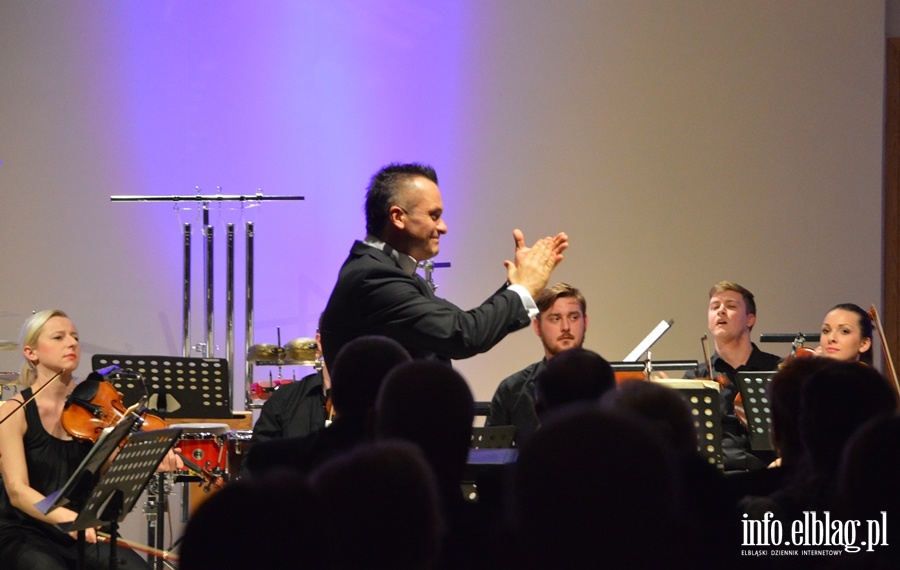 Koncert mistrza marimby, Radosława Szarka z EOK pod batutą Roberta Kabary, fot. 27