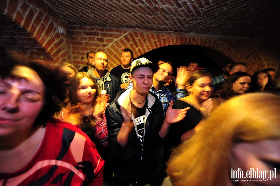 Koncert Pub Sąsiedzi -  Trzynasta w Samo Południe, fot. 25