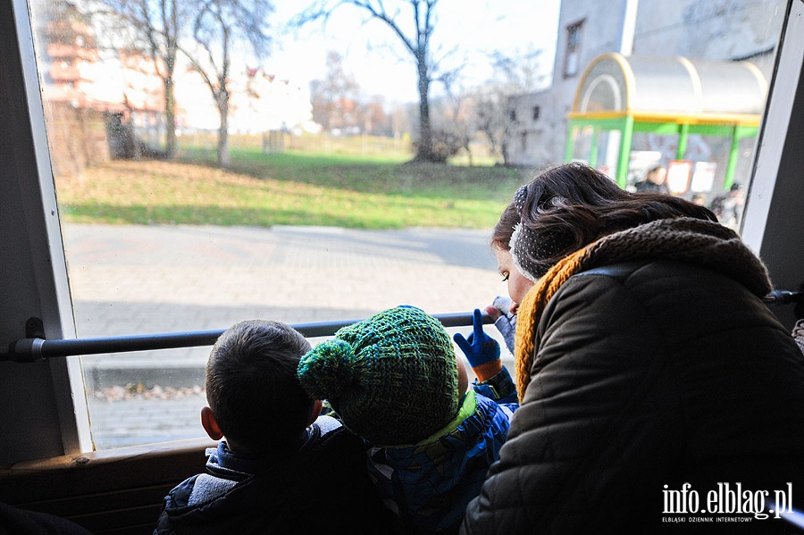 W zabytkowej "ence" poznawali bogat histori elblskich tramwajw, fot. 15