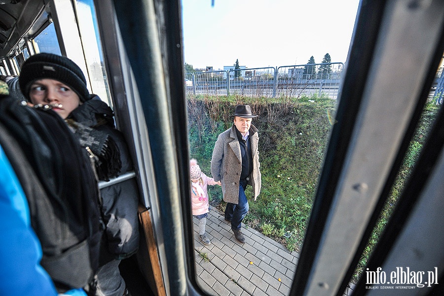 W zabytkowej "ence" poznawali bogat histori elblskich tramwajw, fot. 24