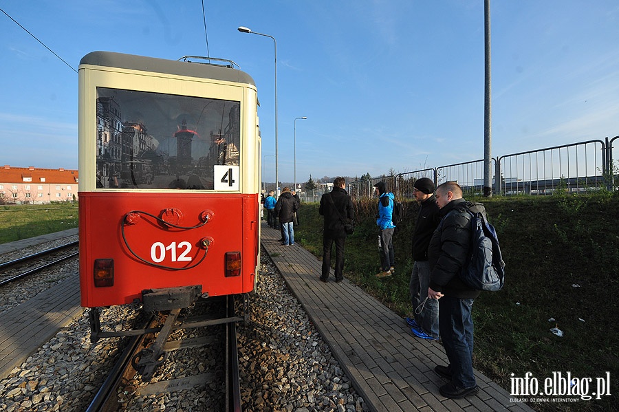 W zabytkowej "ence" poznawali bogat histori elblskich tramwajw, fot. 35