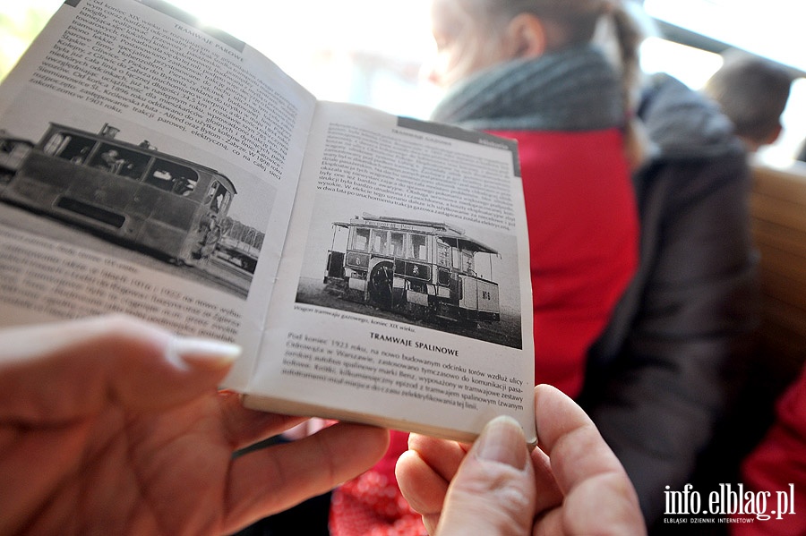 W zabytkowej "ence" poznawali bogat histori elblskich tramwajw, fot. 48