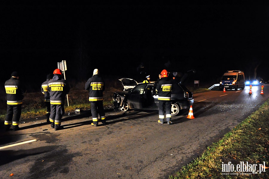 Czoowe zderzenie samochodw osobowych Opel Vectra i VW Golf, fot. 13