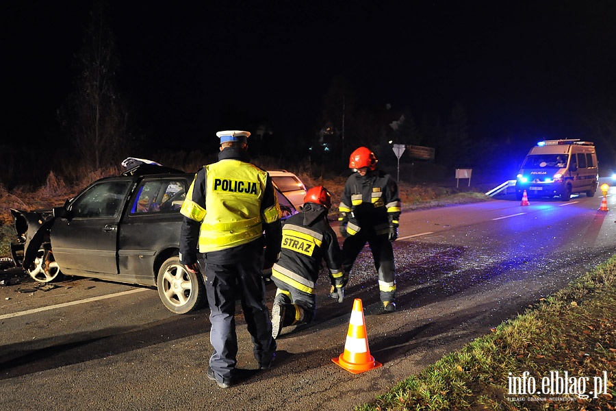 Czoowe zderzenie samochodw osobowych Opel Vectra i VW Golf, fot. 14