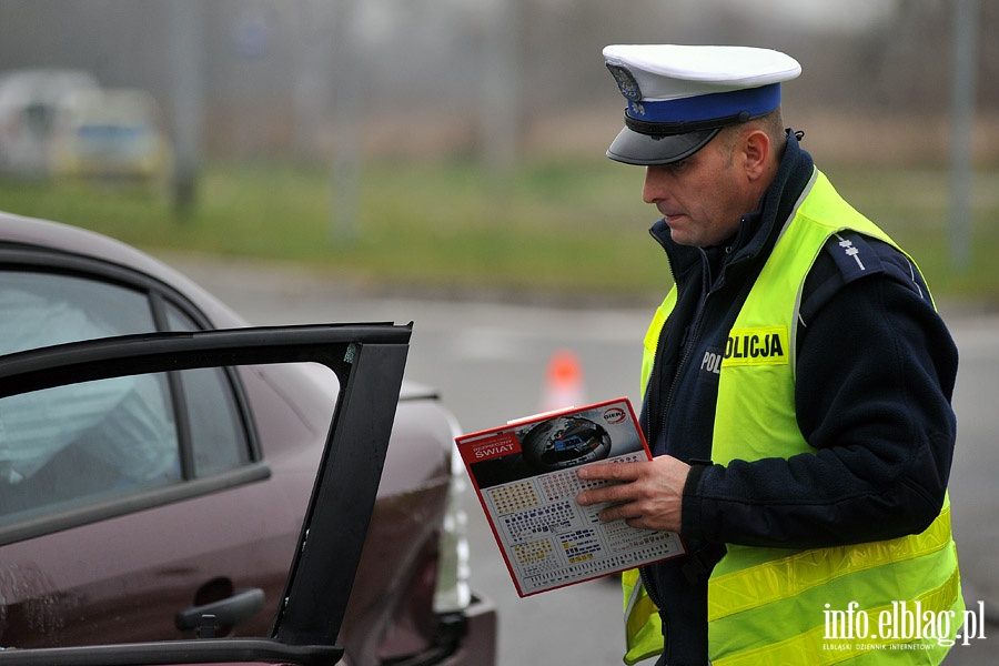 Zderzenie czoowe samochodu Opel z ciarwk MAN na Modrzewinie, fot. 14