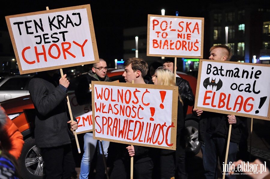 Elblnie wyszli na ulic protestujc przeciwko faszerstwom wyborczym, fot. 28