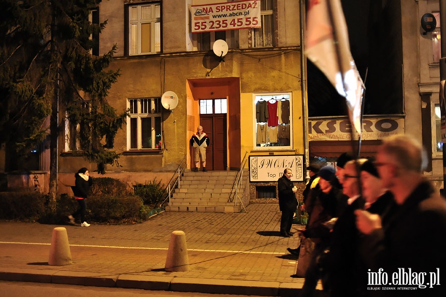 Elblnie wyszli na ulic protestujc przeciwko faszerstwom wyborczym, fot. 50