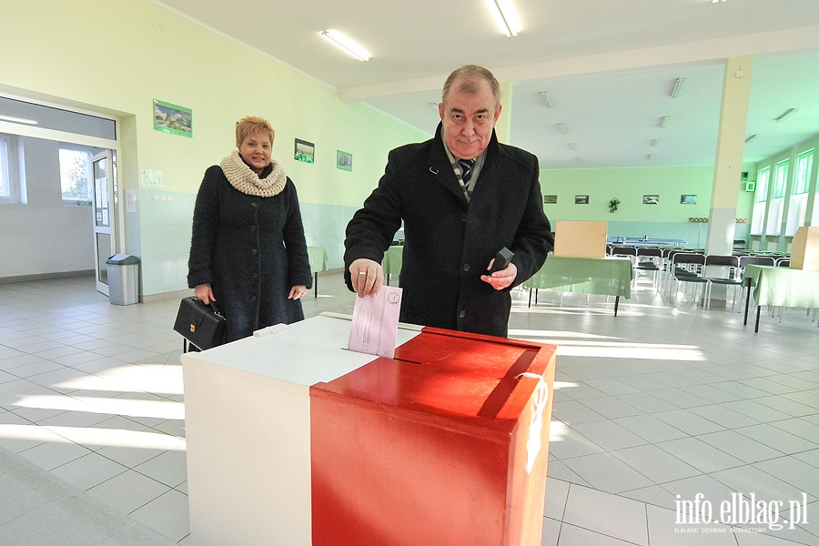 Kandydaci na prezydenta Witold Wróblewski i Jerzy Wilk podczas głosowania , fot. 9