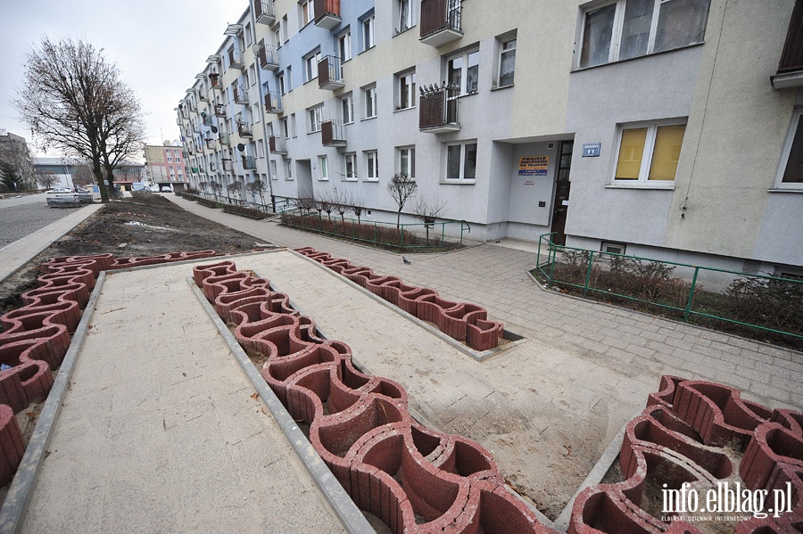 Budowa miejsc parkingowych przy ul.Gwiezdnej, fot. 4