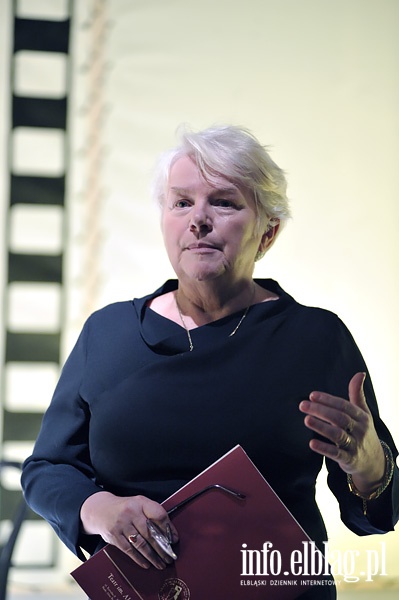 Spekatkl z cyklu Scena przy stoliku, pt. "Kim Pani jest?" w obsadzie - Astrid Keller - Beata Przewłocka i  Elizabeth Henckel - Maria Makowska- Franceson   , fot. 2
