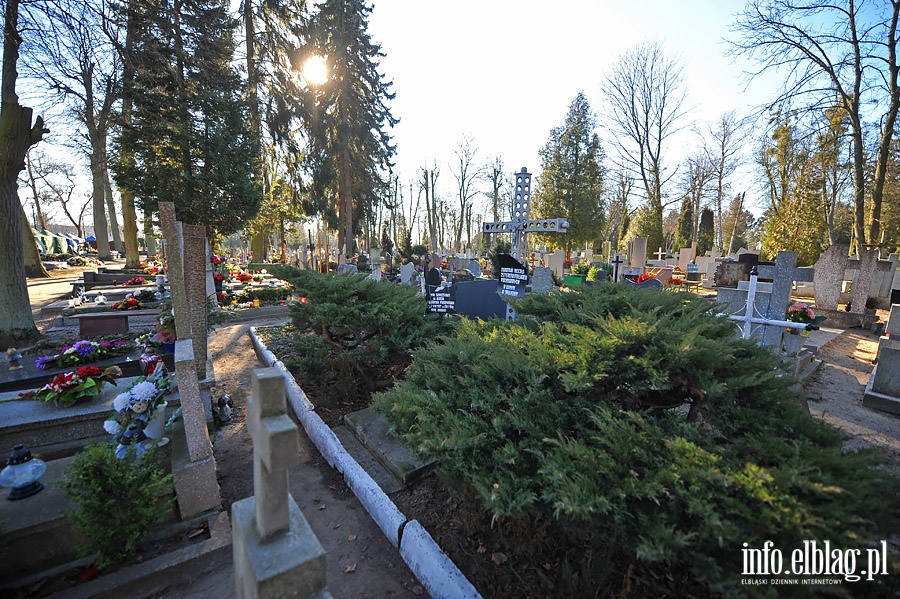 Zbiorowa mogia 29 jecw polskich na Cmentarzu Komunalnym Agrykola, fot. 8