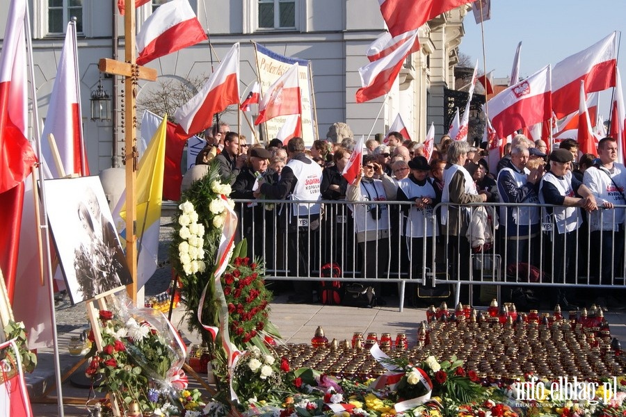 Obchody pitej rocznicy katastrofy smoleskiej w Warszawie, fot. 8