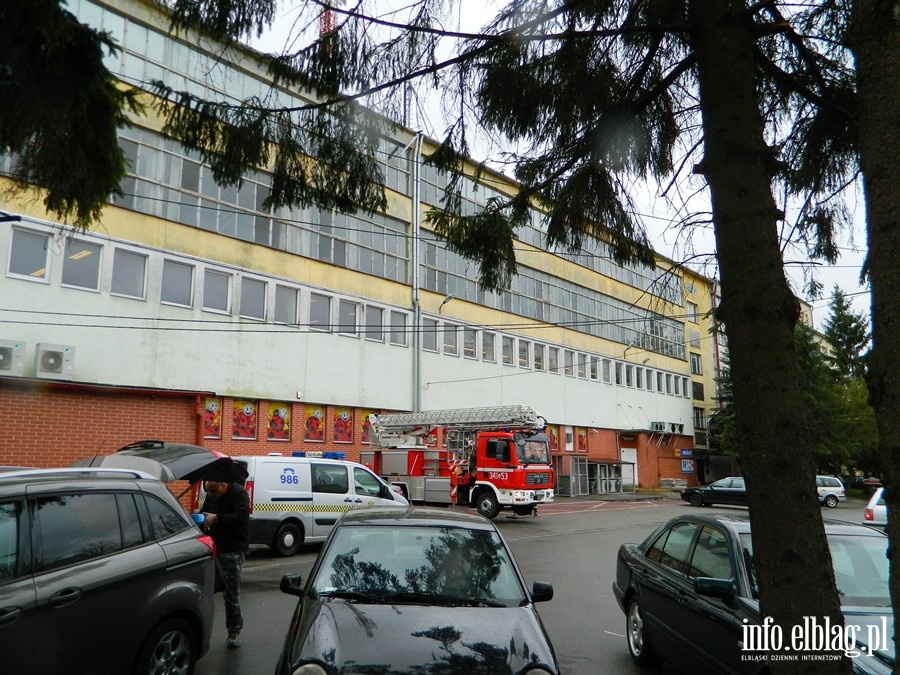 Stra usuwa uszkodzon rynn, fot. 9