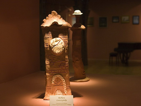 Wystawa prac uczestników zajęć arteterapii realizowanyc, fot. 1