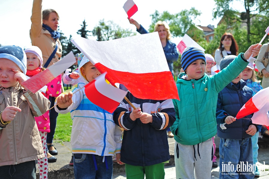Przedszkolaki uczciły Święto Flagi, fot. 5