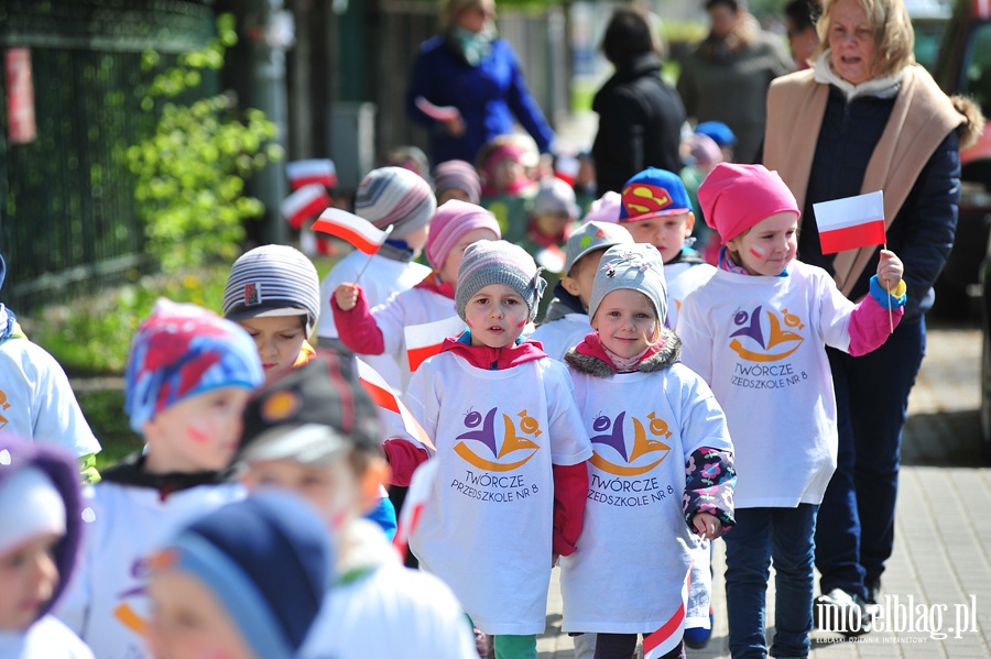 Przedszkolaki uczciy wito Flagi, fot. 29